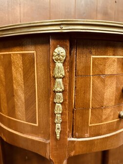 Klassieke-Franse-Barok-Sidetable