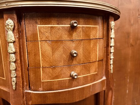 Klassieke-Franse-Barok-Sidetable
