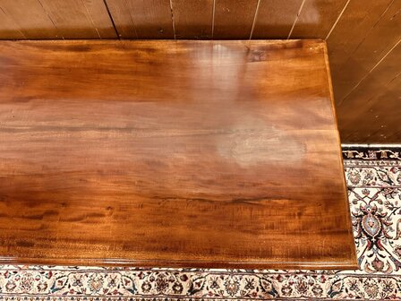 Klassiek-Engelse-Sidetable-Bureau