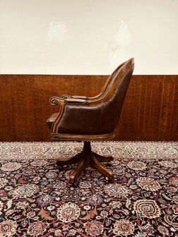 Engelse-Klassieke-Chesterfield-Bureaustoel