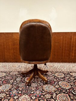 Engelse-Klassieke-Chesterfield-Bureaustoel