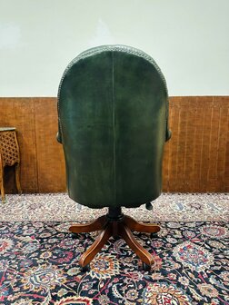 Klassiek-Engels-Chesterfield-Bureaustoel-Director-Chair-Groen-Leder