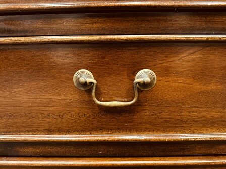 Ondiep-Smal-Klassiek-Engels-Antiek-Chesterfield-Bureau-Desk-met-Groene-Lederen-Inleg