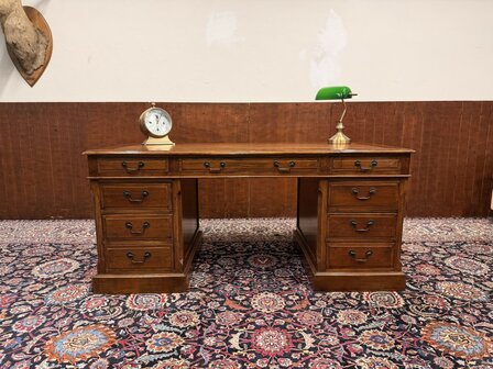 Klassiek-Engels-Antiek-Oud-Eikenhout-Eichholtz-Bureau-Desk