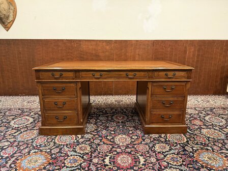 Klassiek-Engels-Antiek-Oud-Eikenhout-Eichholtz-Bureau-Desk-1