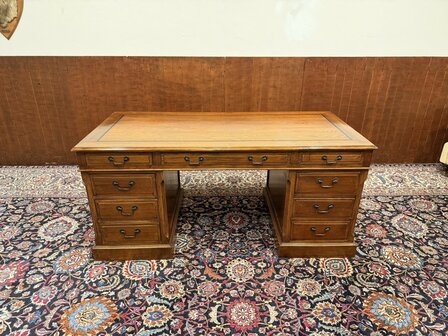 Klassiek-Engels-Antiek-Oud-Eikenhout-Eichholtz-Bureau-Desk-4