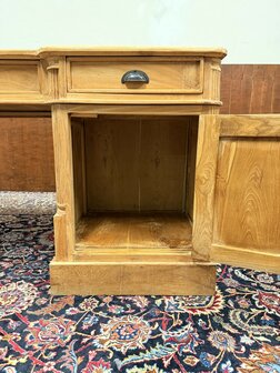 Klassiek-Engels-Antiek-Oud-Chesterfield-Teak-Bureau-Partnerdesk-Bruin-Lederen-Inleg