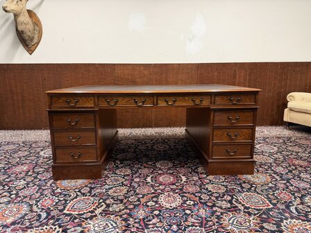 Klassiek-Engels-Antiek-Oud-Chesterfield-Eikenhout-Bureau-Desk-Partnerdesk-Zwart-Leder-Inleg