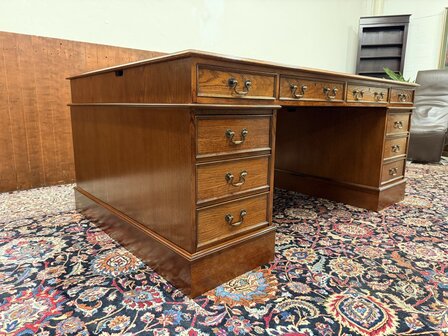 Klassiek-Engels-Antiek-Oud-Chesterfield-Eikenhout-Bureau-Desk-Partnerdesk-Zwart-Leder-Inleg