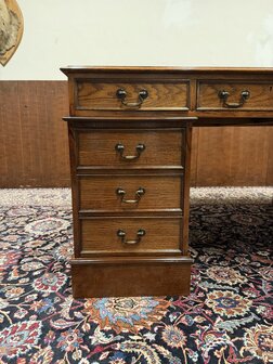 Klassiek-Engels-Antiek-Oud-Chesterfield-Eikenhout-Bureau-Desk-Partnerdesk-Zwart-Leder-Inleg