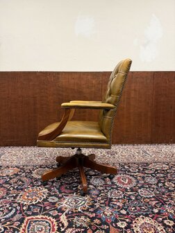 Klassiek-Engels-Antiek-Oud-Chesterfield-Bureaustoel-President-Chair-Geel-Leder