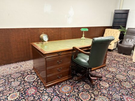 Engels-Antiek-Klassiek-Oud-Chesterfield-Bureau-Desk-Mahoniehout-met-Groen-Lederen-Inleg