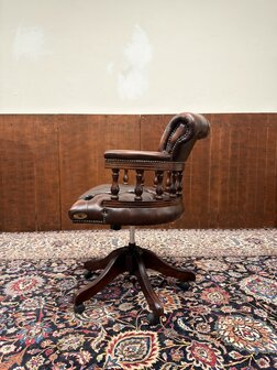 NEUEN! Klassischer englischer Chesterfield Captain Chair