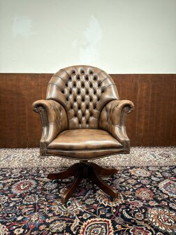 Klassiek-Oud-Engels-Antiek-Chesterfield-Bureaustoel-Director-Chair-in-Bruin-Leder