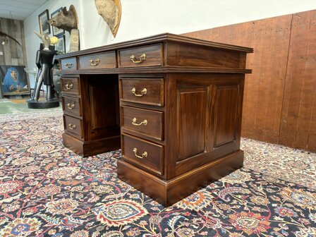 Antiek-Oud-Engels-Klassiek-Chesterfield-Bureau-Desk-Mahoniehout-met-Groen-Leder