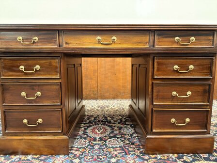 Antiek-Oud-Engels-Klassiek-Chesterfield-Bureau-Desk-Mahoniehout-met-Groen-Leder