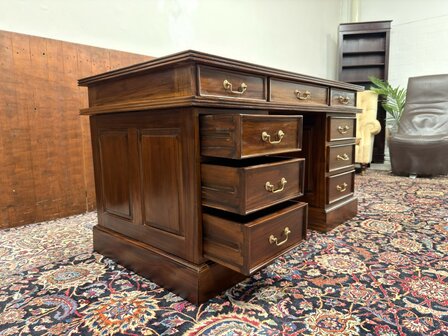 Antiek-Oud-Engels-Klassiek-Chesterfield-Bureau-Desk-Mahoniehout-met-Groen-Leder