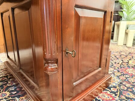 Klassiek-Engels-Oud-Antiek-Chesterfield-Mahoniehouten-Bureau-Desl-Partnerdesk-Met-Groen-Lederen-Ingeleged