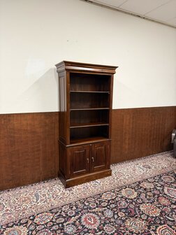 Klassiek-Engels-Oud-Antiek-Chesterfield-Mahoniehouten-Boekenkast