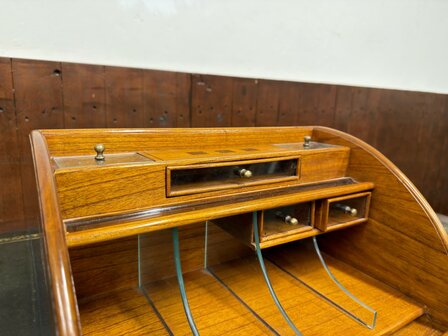 Original Globe Wernicke Englischer Schreibtisch Organizer Hell