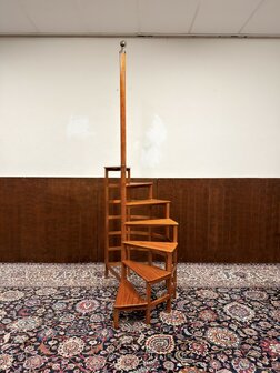 Zeer-Grote-Klassiek-Engels-Antiek-Oud-Chesterfield-Originele-Globe-Wernicke-Trap-Bibliotheektrap