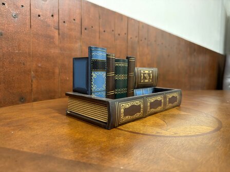 Klassiek-Engels-Bureau-Boeken-Accessoire-Pennenbak-2
