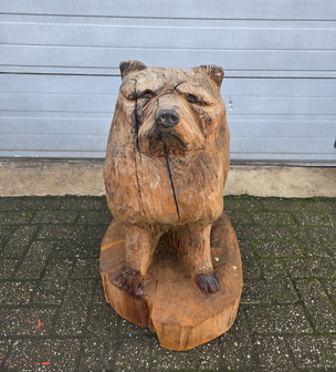 Groot-houtsnijwerk-houtsculptuur-tuinbeeld-kunstwerk-van-een-Chow-Chow-hond-2