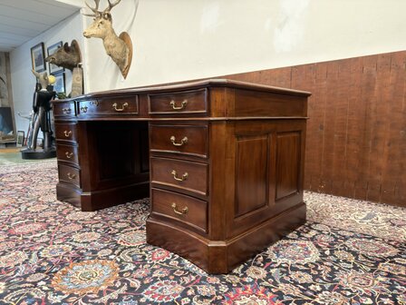 Klassiek-Engels-Antiek-Oud-Chesterfield-Bureau-Desk-Partnerdesk-met-Groen-Leder