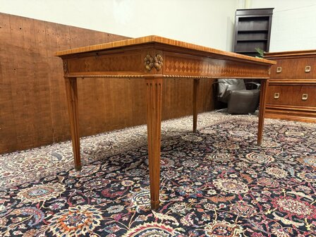 Klassiek-Antiek-Oud-Engels-Chesterfield-Schrijftafel-Bureau-Desk-met-Groen-Leder-Ingelegd-3