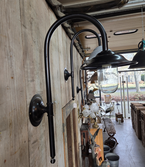 Grote-klassieke-zwarte-boog-buitenlamp-stallamp-wandlamp-landelijk-2