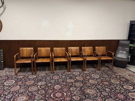 Ralph-Lauren-stijl-lederen-stoel-met-gesp-Jacques-Adnet-stijl