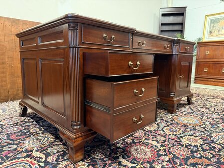 Klassiek-Oud-Antiek-Engels-Chesterfield-Bureau-Bureel-Desk-Partnerdesk-Mahonie-Groen-Leder-13