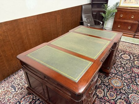 Klassiek-Oud-Antiek-Engels-Chesterfield-Bureau-Bureel-Desk-Partnerdesk-Mahonie-Groen-Leder-15