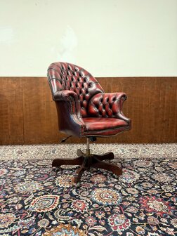 Klassiek-Engels-Oud-Antiek-Chesterfield-Vintage-Springvale-Bureaustoel-Director-Chair-Oxblood-Leder