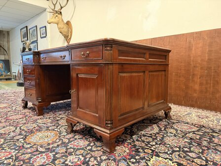 Klassiek-Engels-Oud-Antiek-Chesterfield-Vintage-Bureau-Partnerdesk-Desk-met-Groen-Leder-Ingelegd