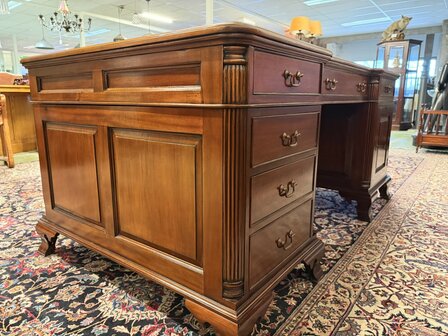 Klassiek-Engels-Oud-Antiek-Chesterfield-Vintage-Bureau-Partnerdesk-Desk-met-Groen-Leder-Ingelegd