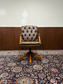 Klassiek-Engels-Antiek-Oud-Chesterfield-Vintage-Bureaustoel-President-Chair-Bruin-Leder
