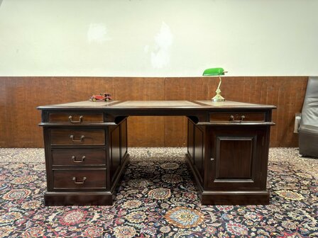 Klassiek-Oud-Antiek-Engels-Antiek-Vintage-Chesterfield-Bureau-Desk-Partnerdesk-Bruin-Leder