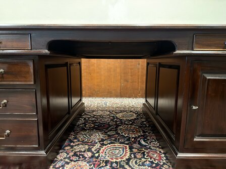 Klassiek-Oud-Antiek-Engels-Antiek-Vintage-Chesterfield-Bureau-Desk-Partnerdesk-Bruin-Leder