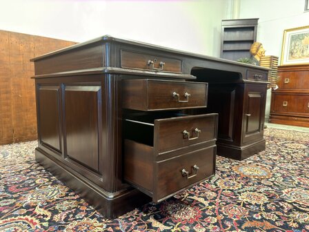 Klassiek-Oud-Antiek-Engels-Antiek-Vintage-Chesterfield-Bureau-Desk-Partnerdesk-Bruin-Leder