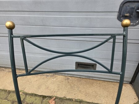 Smeedijzeren-tuinset-bistroset-tuintafel-met-stoelen-Buintentafel