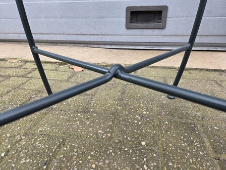 Smeedijzeren-tuinset-bistroset-tuintafel-met-stoelen-Buintentafel