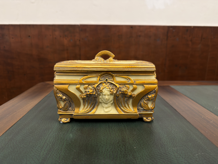 Klassieke-Art-Nouveau-kistje-met-deksel-opberg-doos-doosje-1