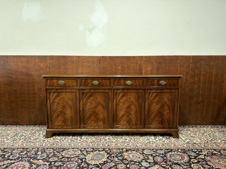 Klassiek-Antiek-Oud-Engels-Chesterfield-Set-Vintage-Heldense-Exclusive-Kantoorkast-Kantoor-Kast-Dressoir