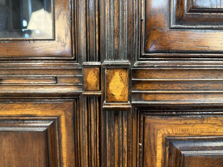 Klassiek-Antiek-Engels-Vintage-Chesterfield-Eikenhouten-Royal-Antique-Collecton-RAC-Boekenkast-Bibliotheekkast-Kast