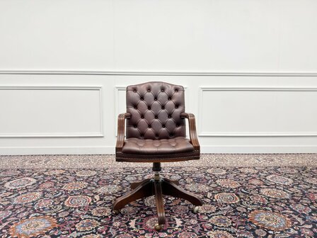 Klassiek-Engels-Antiek-Oud-Vintage-Chesterfield-Bureaustoel-President-Chair-Oxblood-Rood-Leder