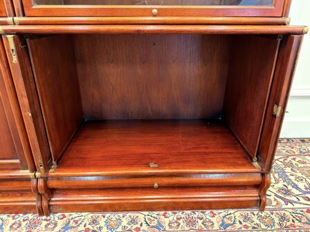 Klassiek-Engels-Antiek-Oud-Vintage-Chesterfield-Set-Originele-Globe-Wernicke-Boekenkast-Bibliotheekkast-Kast