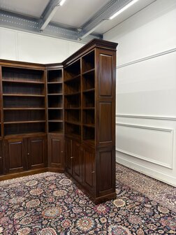 Klassiek-Antiek-Oud-Engels-Vintage-Chesterfield-Mahonie-Boekenkast-Hoekkast-Kast