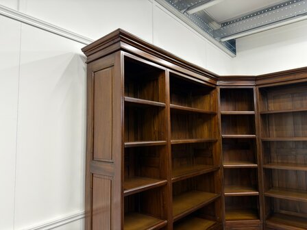 Klassiek-Antiek-Oud-Engels-Vintage-Chesterfield-Mahonie-Boekenkast-Hoekkast-Kast