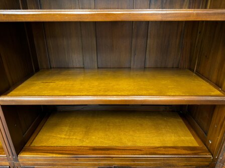 Klassiek-Antiek-Oud-Engels-Vintage-Chesterfield-Mahonie-Boekenkast-Hoekkast-Kast